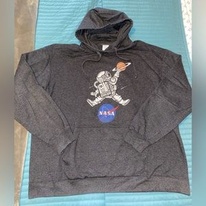 NASA themed - gray hoodie sweater (men’s 2XL)